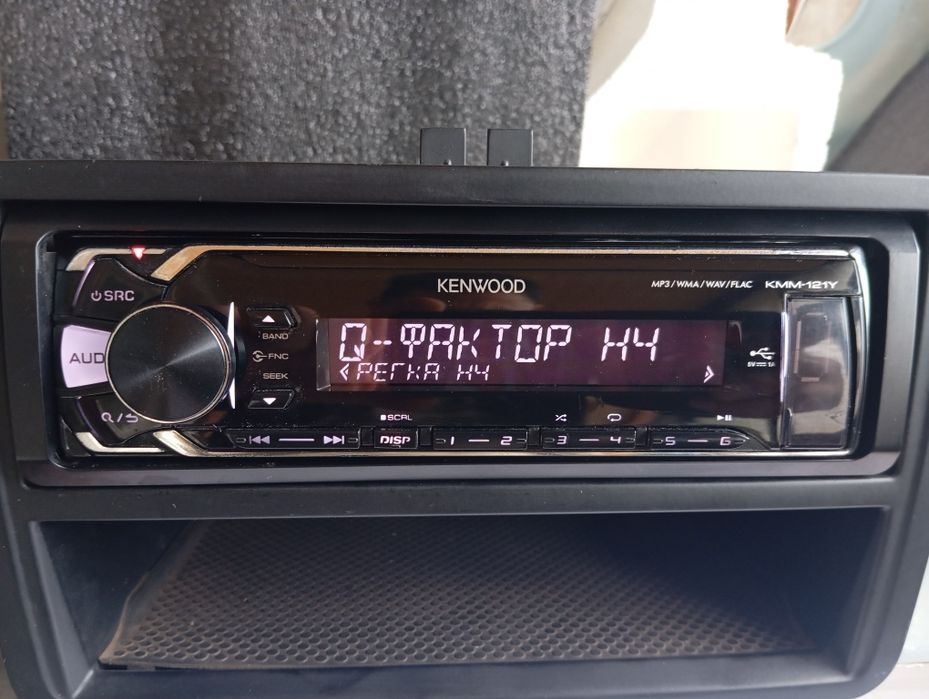 Kenwood KMM-121Y c Bluetooth,FLAC ,RGB.