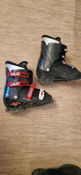 Buty narciarskie dziecięce