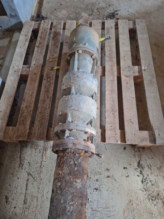 Bomba de Furo Vertical Completa c/ Motor Trifásico 100 CV (75 kW)