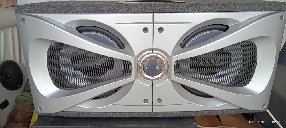 Продам сабвуферы