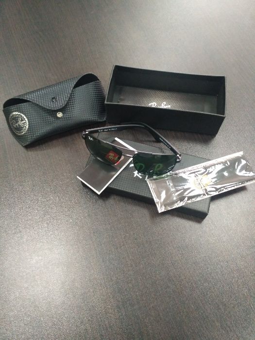 Продам Солнцезащитные очки RAY-BAN RB3483 Clubmaster LightRay Оригинал