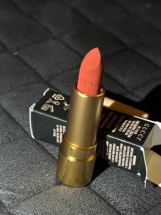 Gucci velvet matte, помада gucci 505 janet rust, для губ, блеск для губ