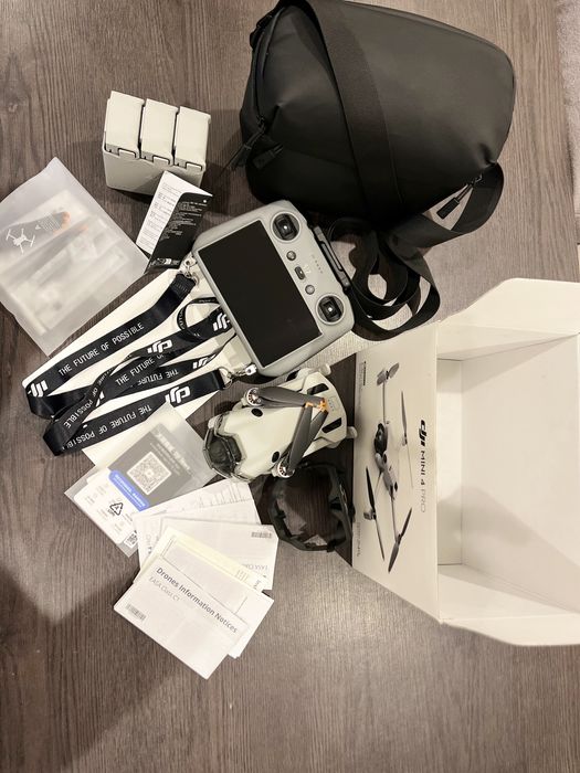 DJI Mini 4 Pro Flymore Combo - Garantia FNAC até Julho de 2028