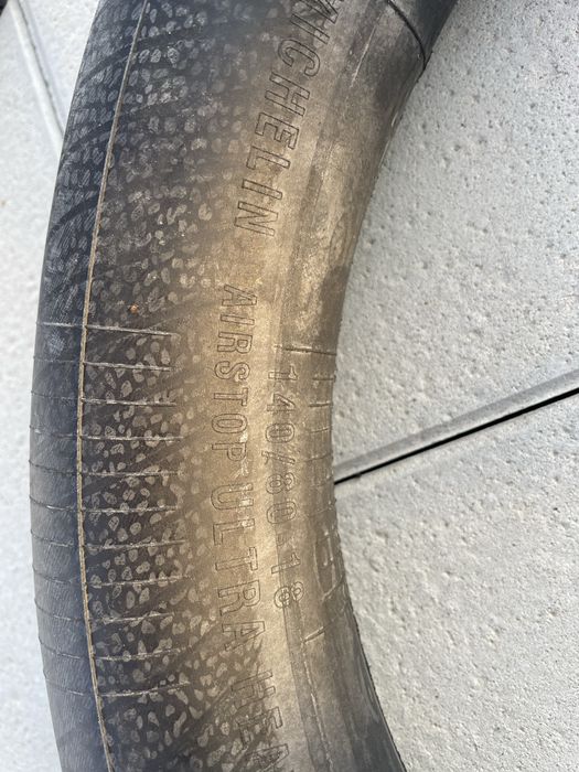 Pneu Rinaldi 140-80 /18”  e camara de ar Michelin