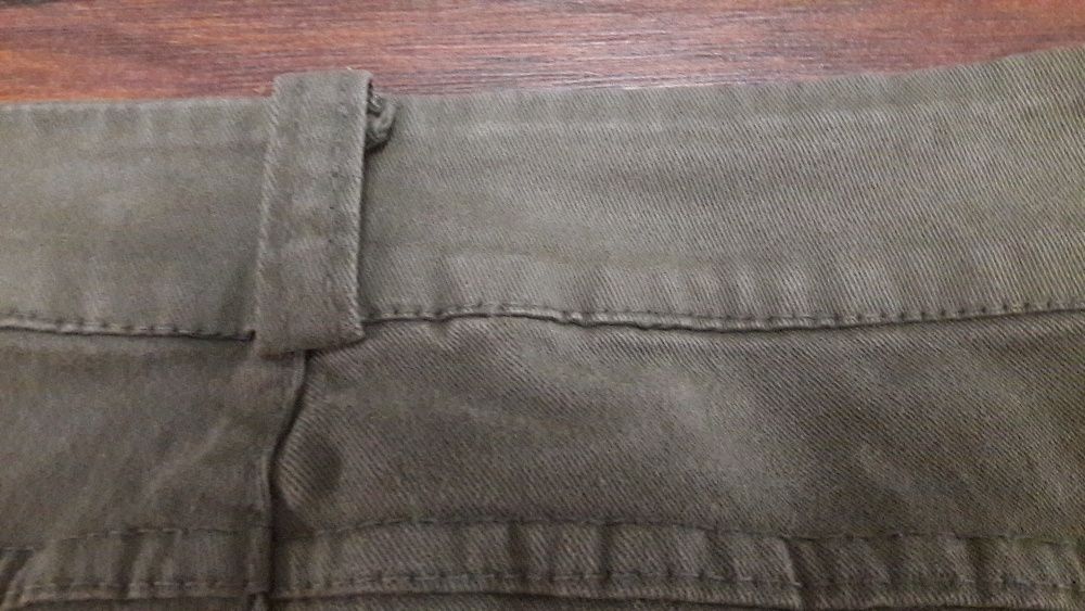 Spodnie w kolorze khaki