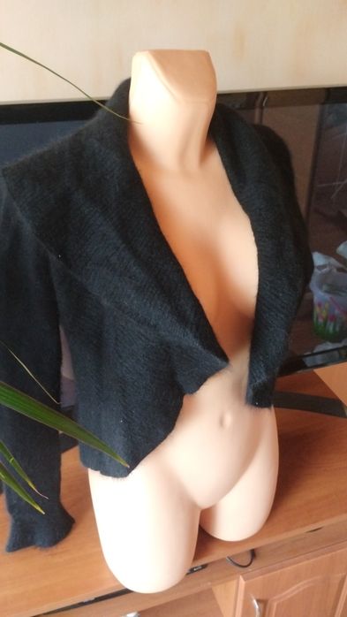 Sweter narzutka r. M (119)