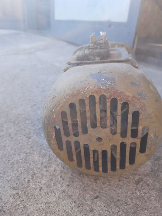 Електродвигун 380 вольт  2.2 кВт