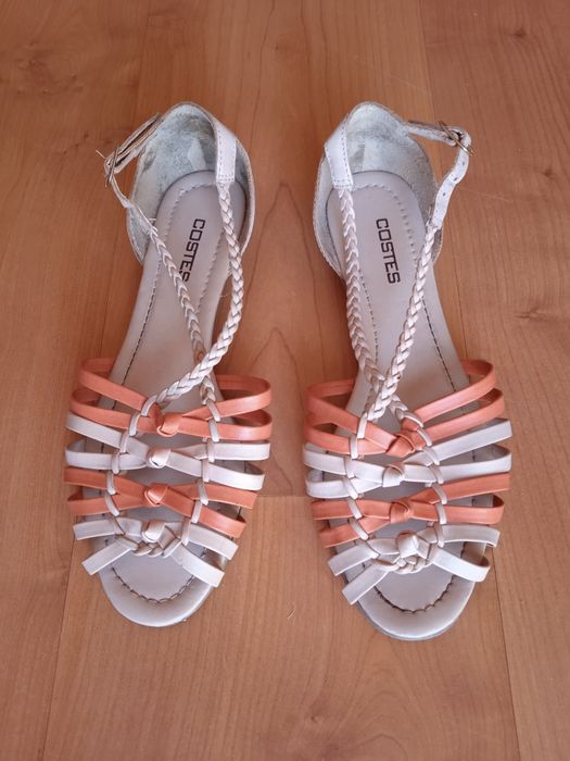 Sandálias elegantes