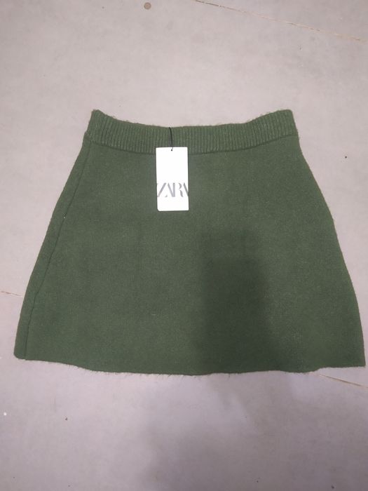 НОВА спідниця М Zara зелена з біркою трикотажна