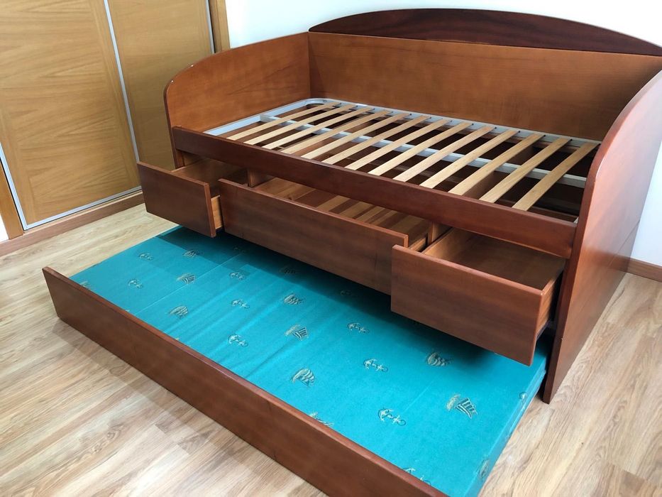 Cama Dupla com 3 Gavetas de Armazenamento – Prática e Elegante!