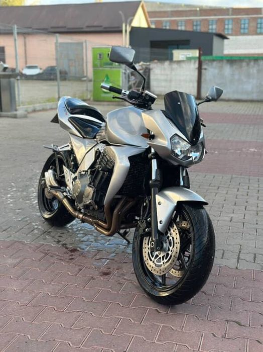 Kawasaki z750r спорт