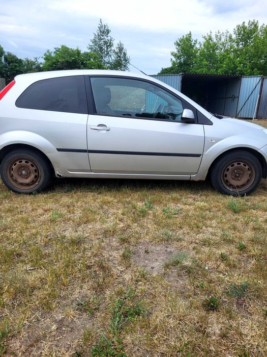 Auto osobowe Ford Fiesta
