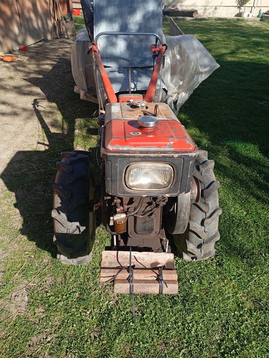 Продам мотоблок 8