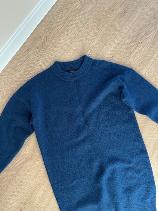 Granatowa sukienka mini