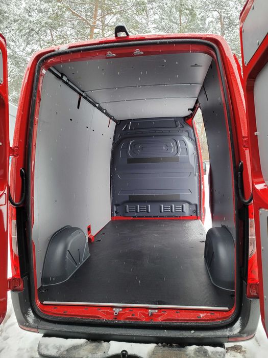 Podłoga   busa Sprinter Crafter