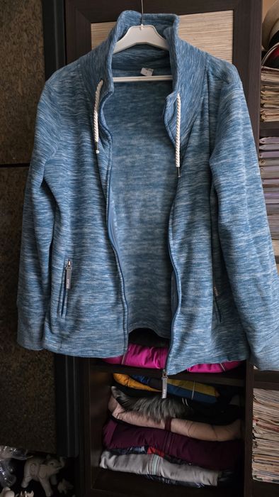 Bluza   Bluza   L.