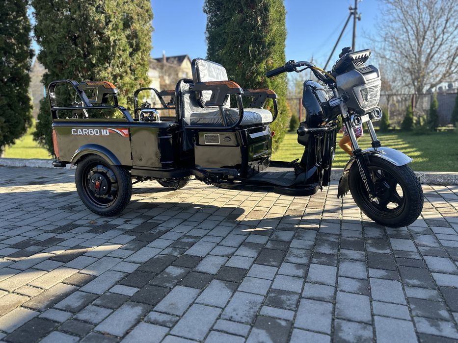 Електричний трицикл вантажо пасажир Crosser Cargo 10