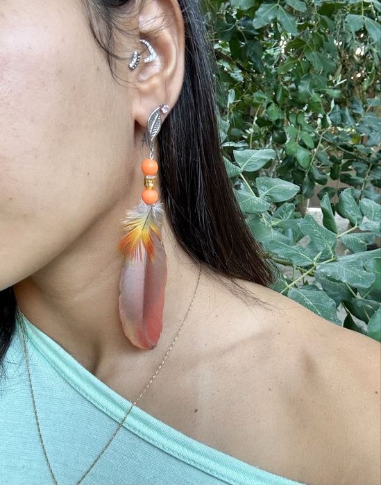 Brincos de pena varias cores