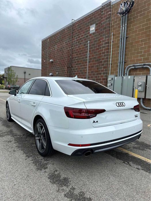 Audi A4 quattro Premium Plus      2018