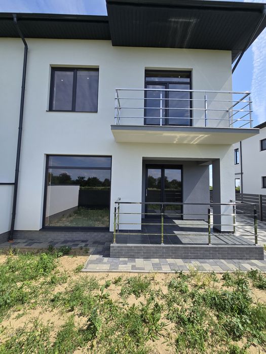 ПРОДАЖ КОТЕДЖІВ  газове опалення / гарна локація / 853 $ за м²