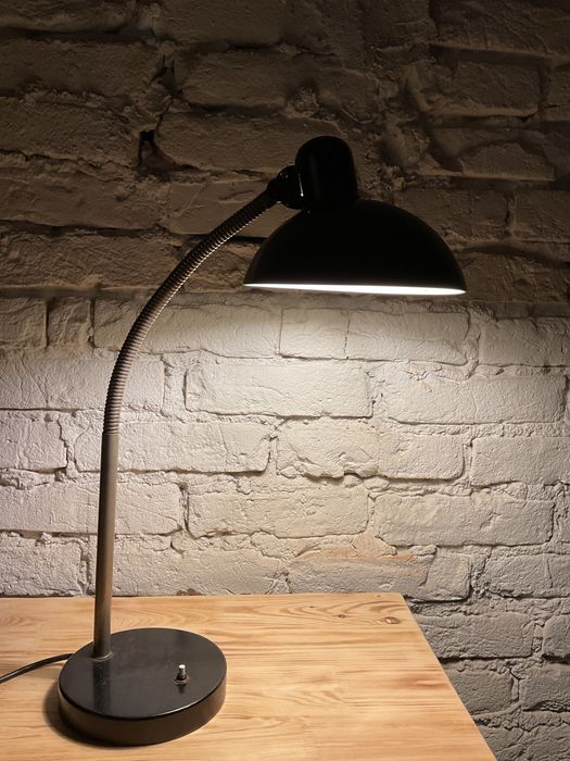 Zabytkowa lampa Kaiser Idell model 6561
