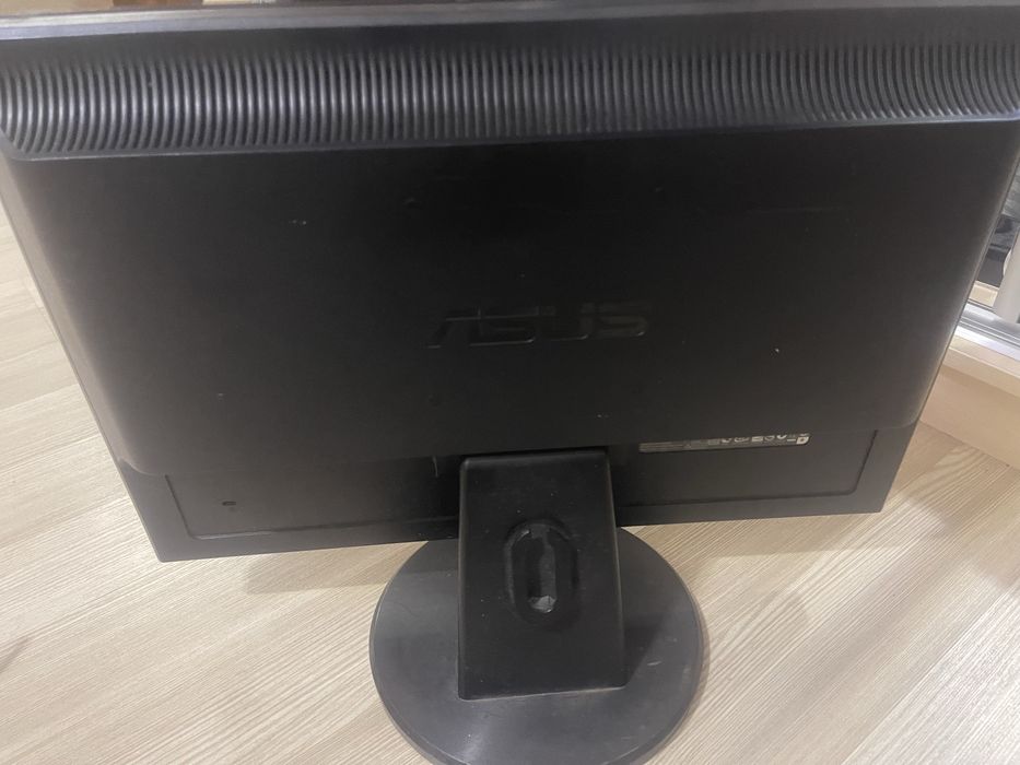 Монітор Asus 75 гц