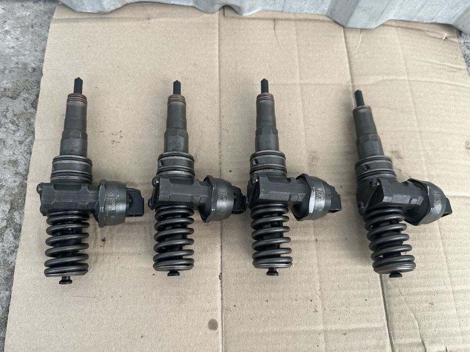 Форсунка 0414720312 Bosch насос/форсунка 2.0 TDI bmp Пасат Б6 розборка