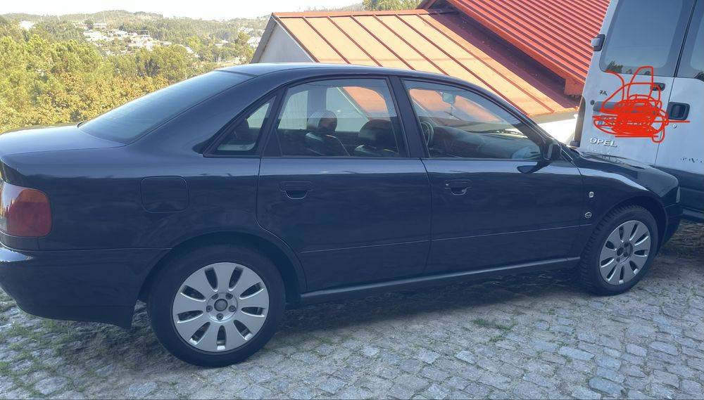 Audi A4 , muito bom