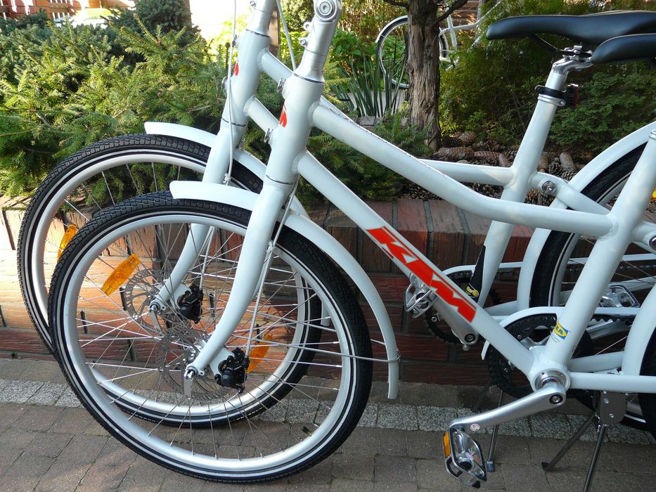 Rower miejski KTM Enduro 26"28"/44:47 -powystawowy,nożnyPASEK