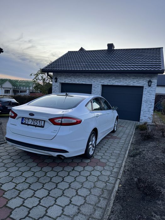 *Ford Mondeo 2014 1.5 Ecoboost 160km*