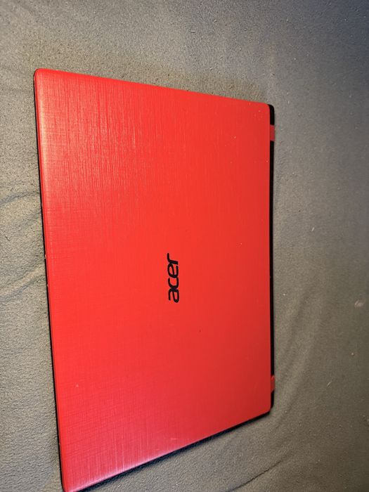 Computador Acer Aspire 1