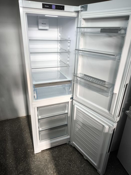 Lodówko zamrażarke Miele KFN 4375 CD Biały