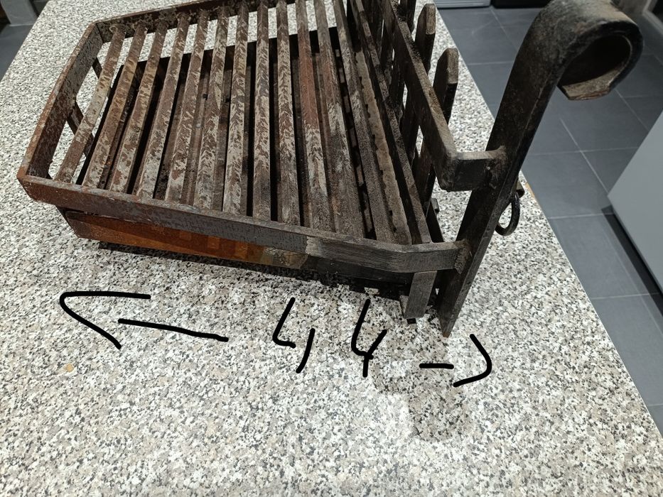 Queimador para lareira antigo