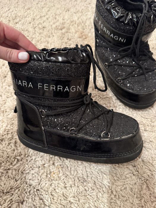 Продам зимові монбути Chiara Ferragni 39-40 розмір , moon boot