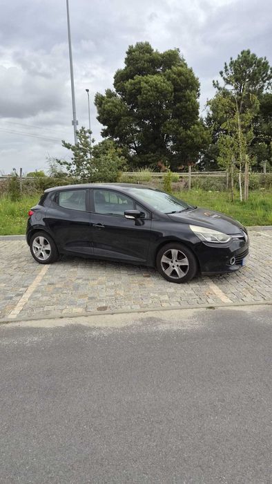 Carro Renault Clio IV 2013