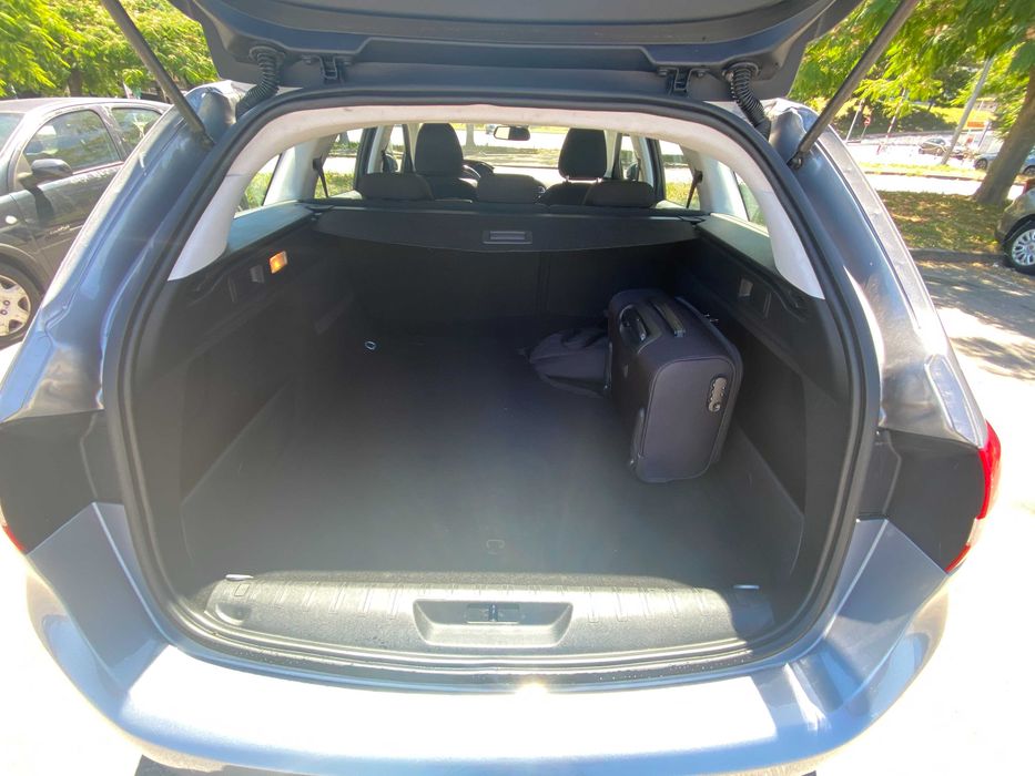 Peugeot SW 2015 125mil km rodados + manual + chave reserva + livro revisoes