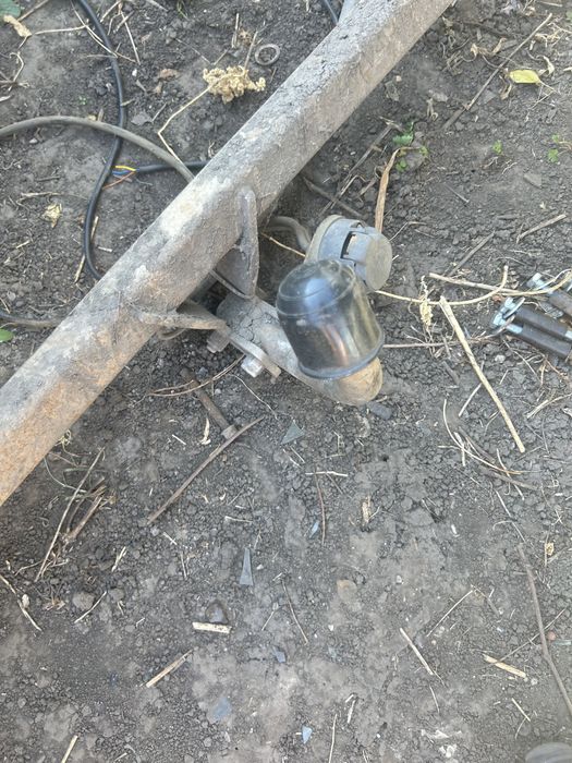 Оригинальный Фаркоп-Прицепное Dacia Logan-Reno Logan