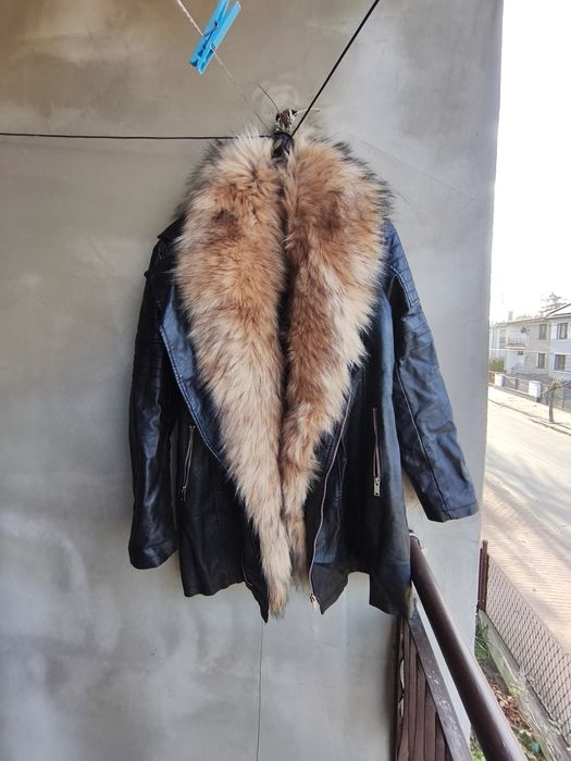 Ciepła kurtka z futerkiem L/XL ekoskóra