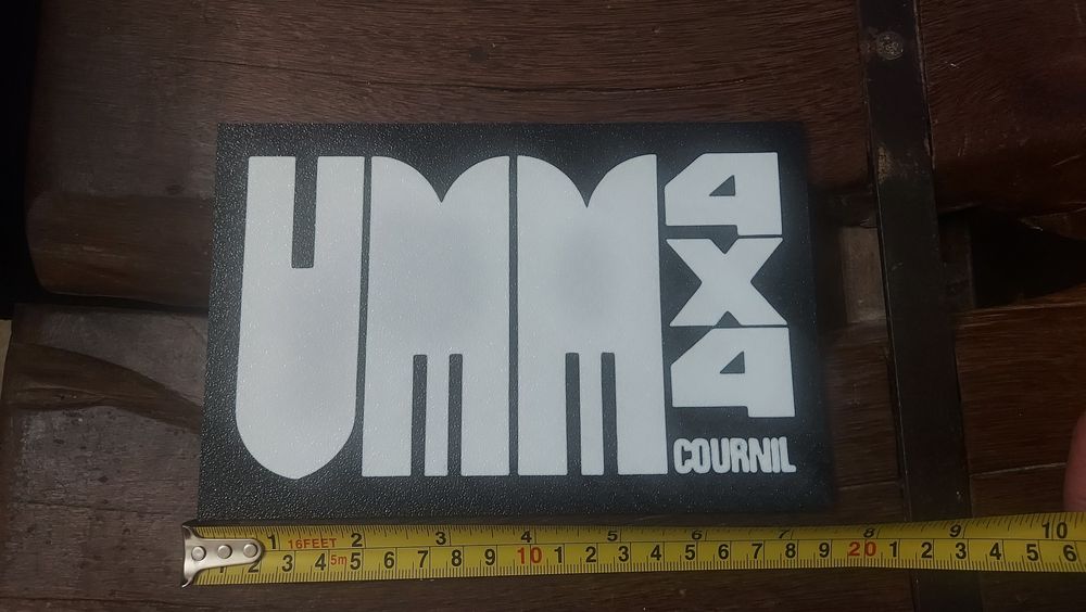 Placa decorativa UMM 4x4 Cournil