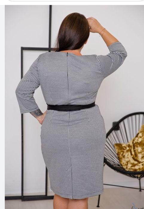 Cudna sukienka w pepitke r46/48