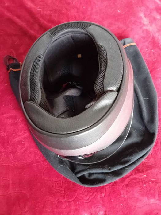 Capacete integral marca NAU
