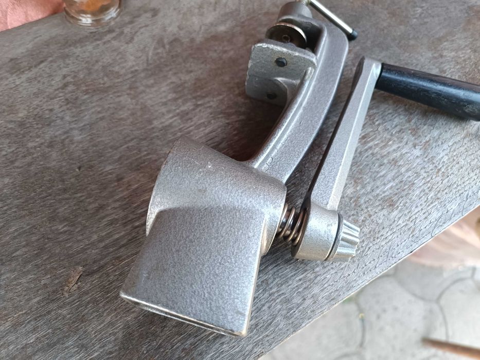 Кофемолка механическая ручная, советская