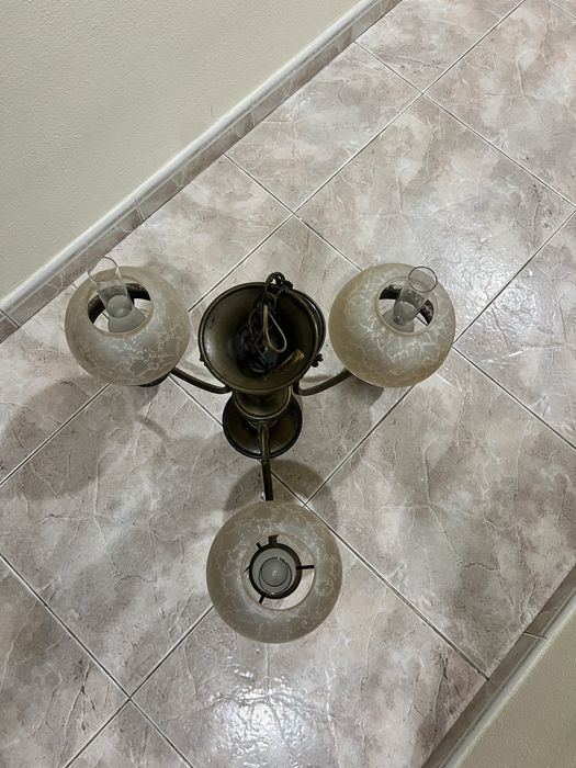 Candeeiro de teto antigo