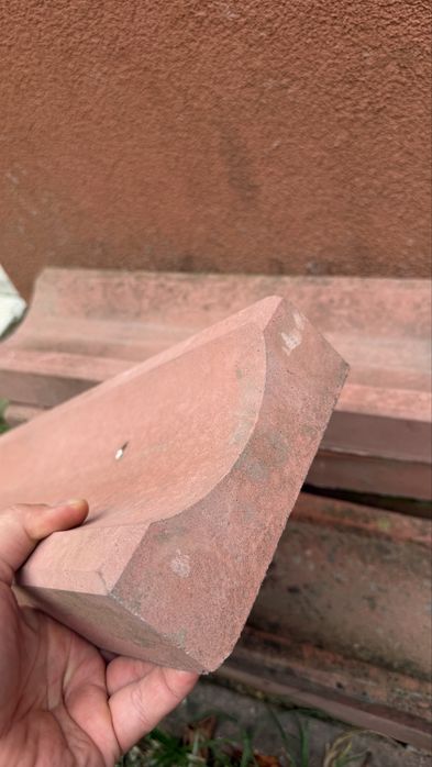 Odpływy wody betonowe czerwone 3,5mb