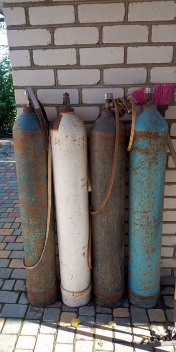 Кислородний ,метан балон