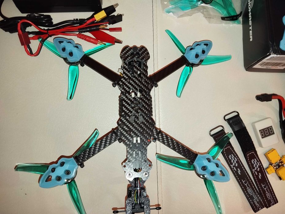 Комплект дрон FPV 5" + апа Radiomaster+ шолом + зарядне і акум