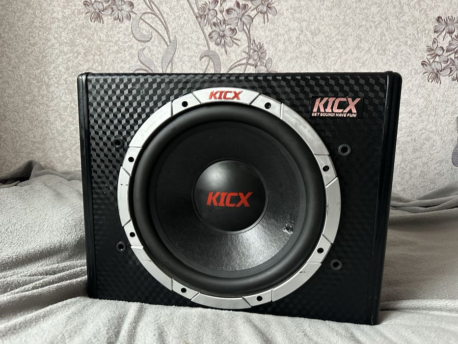 Активний сабвуфер KICX