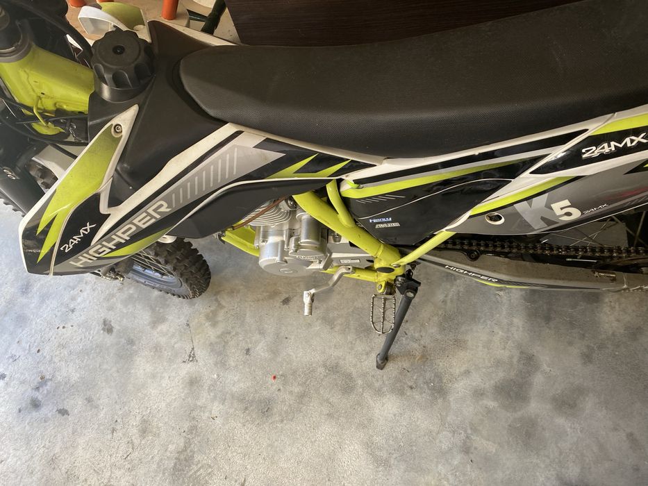 Pit Bike 250 Highper pouco usada não pega troco