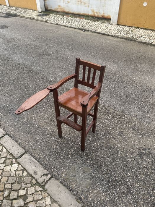 Cadeira de madeira