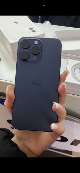 iPhone 15 Pro Max (Blue Titanium)
